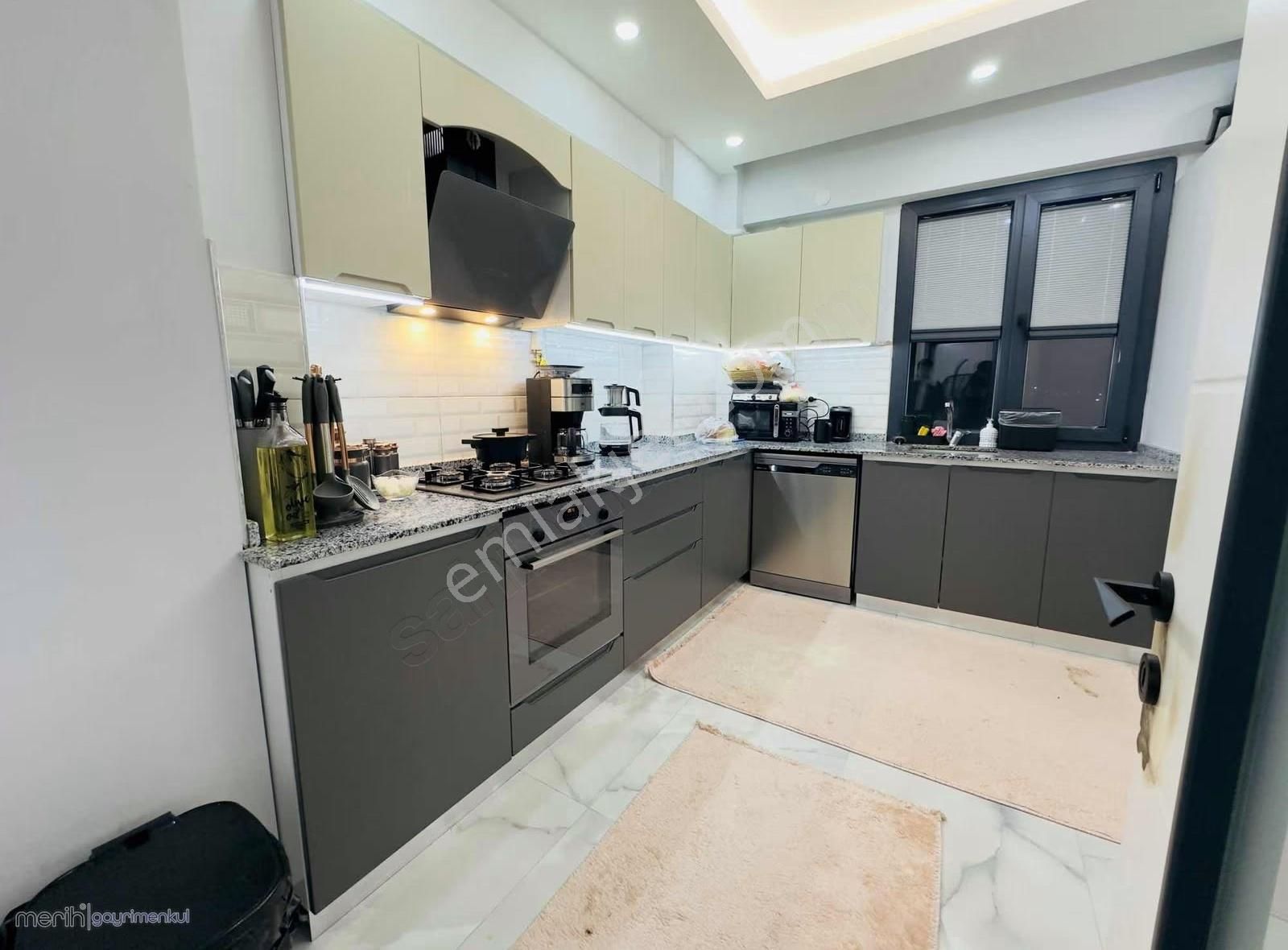 Çiçeği Burnunda 3+1 Satılık Harika Daire! - Görsel 19