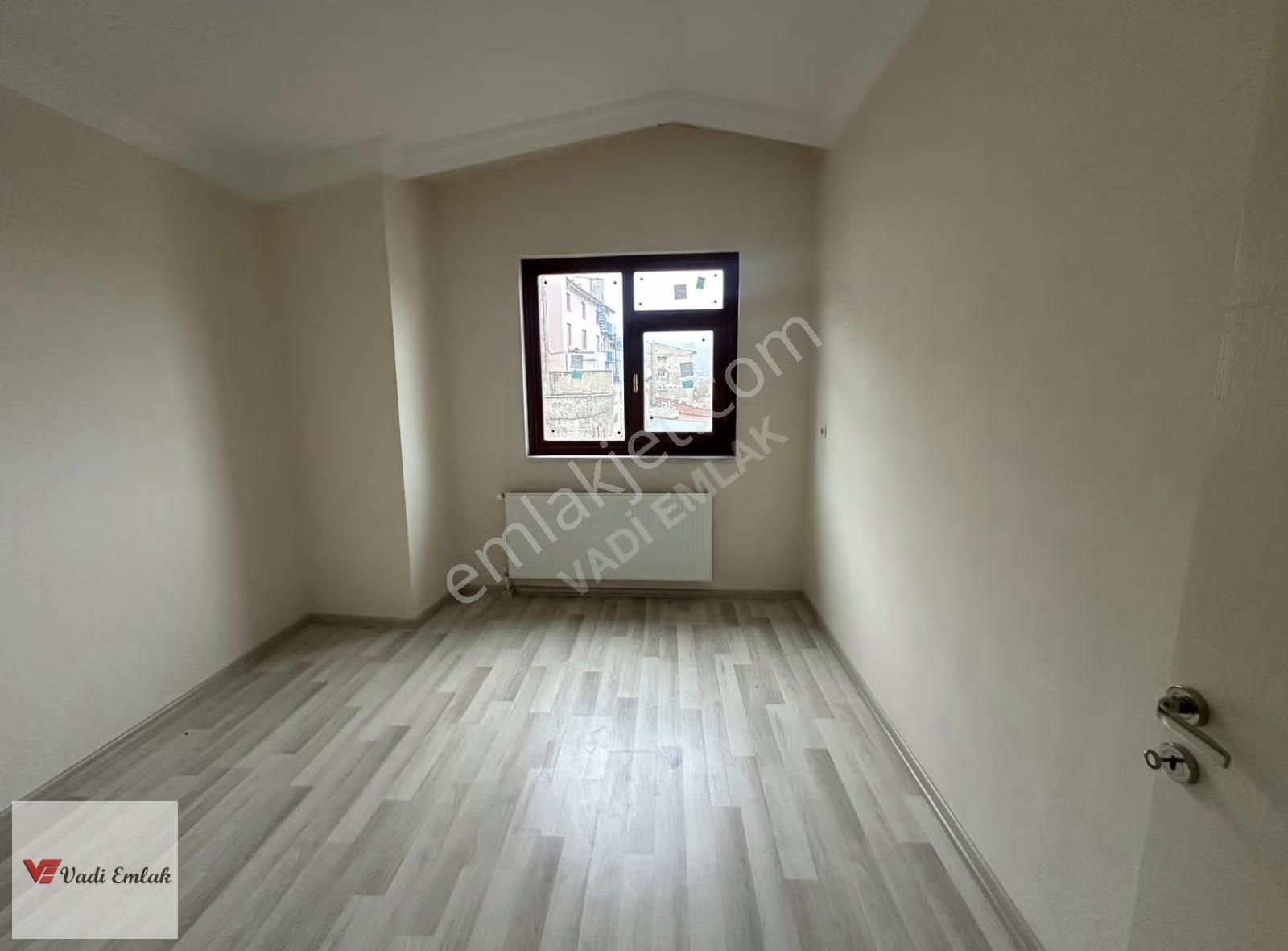 Vadi Emlak Yarahmet Mahallesinde Satılık 2+1 Geniş Teraslı Daire - Görsel 14