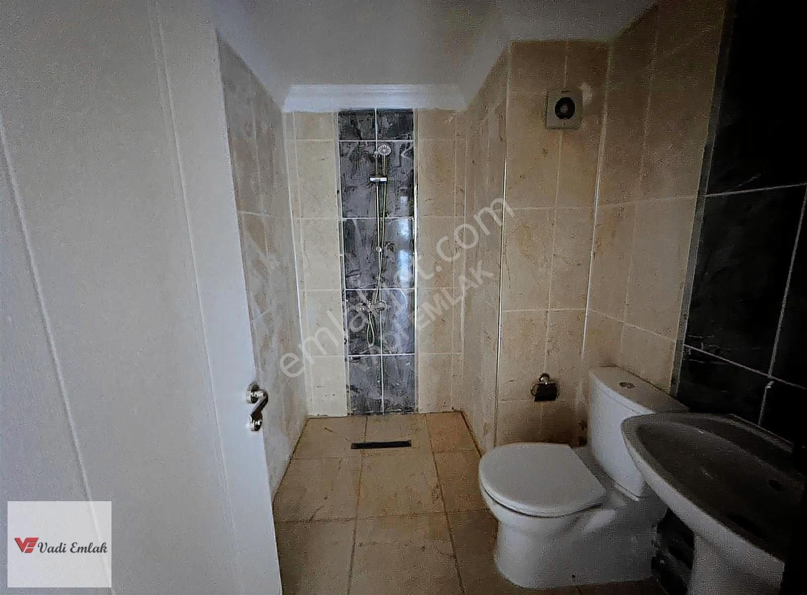 Vadi Emlak Yarahmet Mahallesinde Satılık 2+1 Geniş Teraslı Daire - Görsel 9