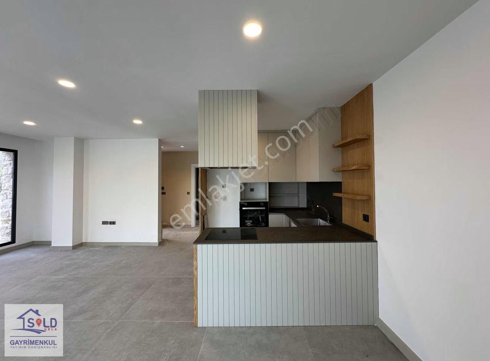 Urla'da Müstakil Havuzlu Satılık Villa - Görsel 10