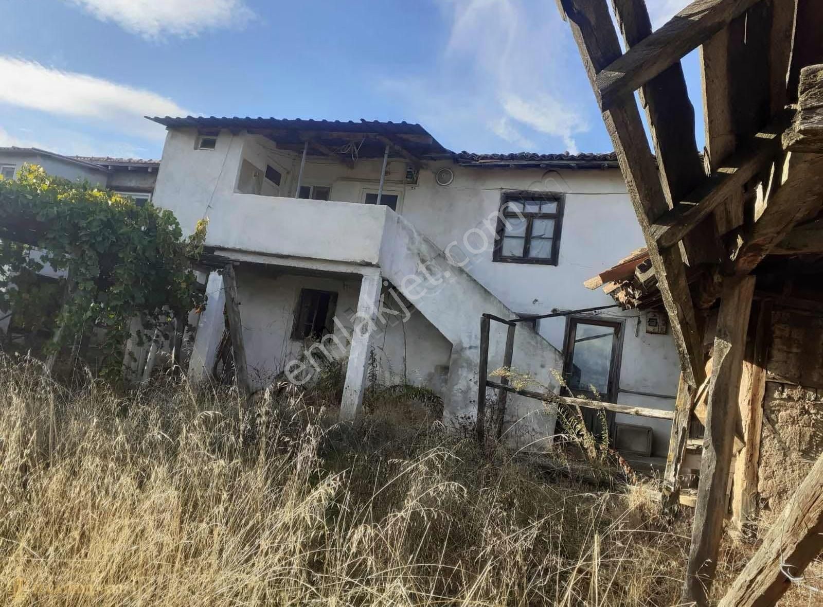 Bayramiç Karaibrahimler Köyünde Satılık Müstakil Ev - Görsel 9