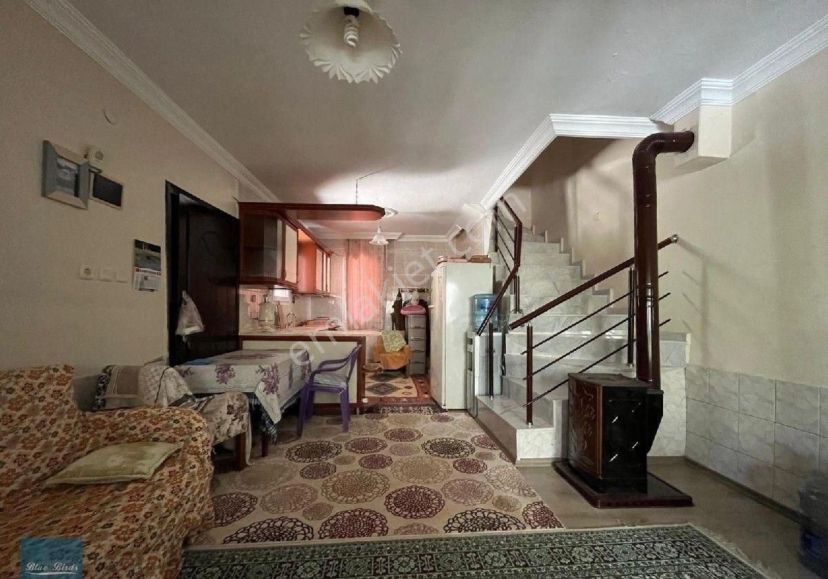 Kuşadası'nda Geniş Bahçeli - Görsel 4