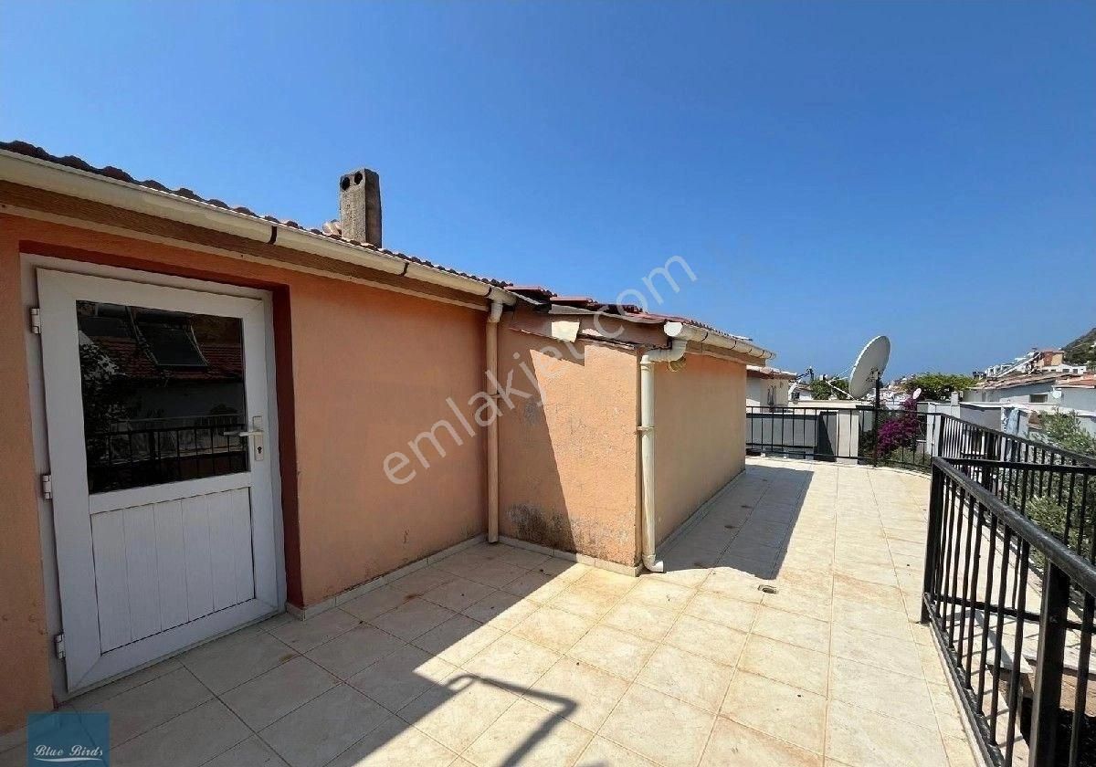 Kuşadası'nda Geniş Bahçeli - Görsel 9