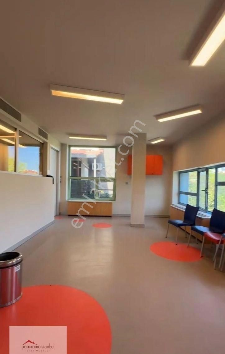 Akatlar'da Büyük Bahçeli Ofis Binası - Görsel 7