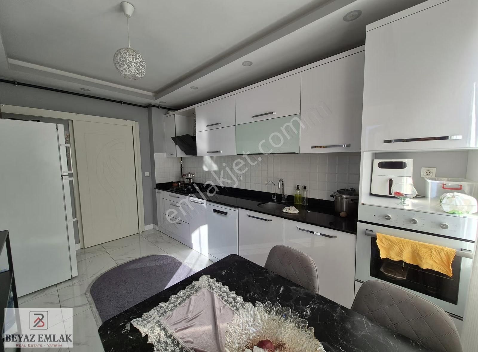 Göksu Mh. Katta Havuzlu Ebeveyn Banyolu Doğalgazlı Asansörlü 3+1 - Görsel 9