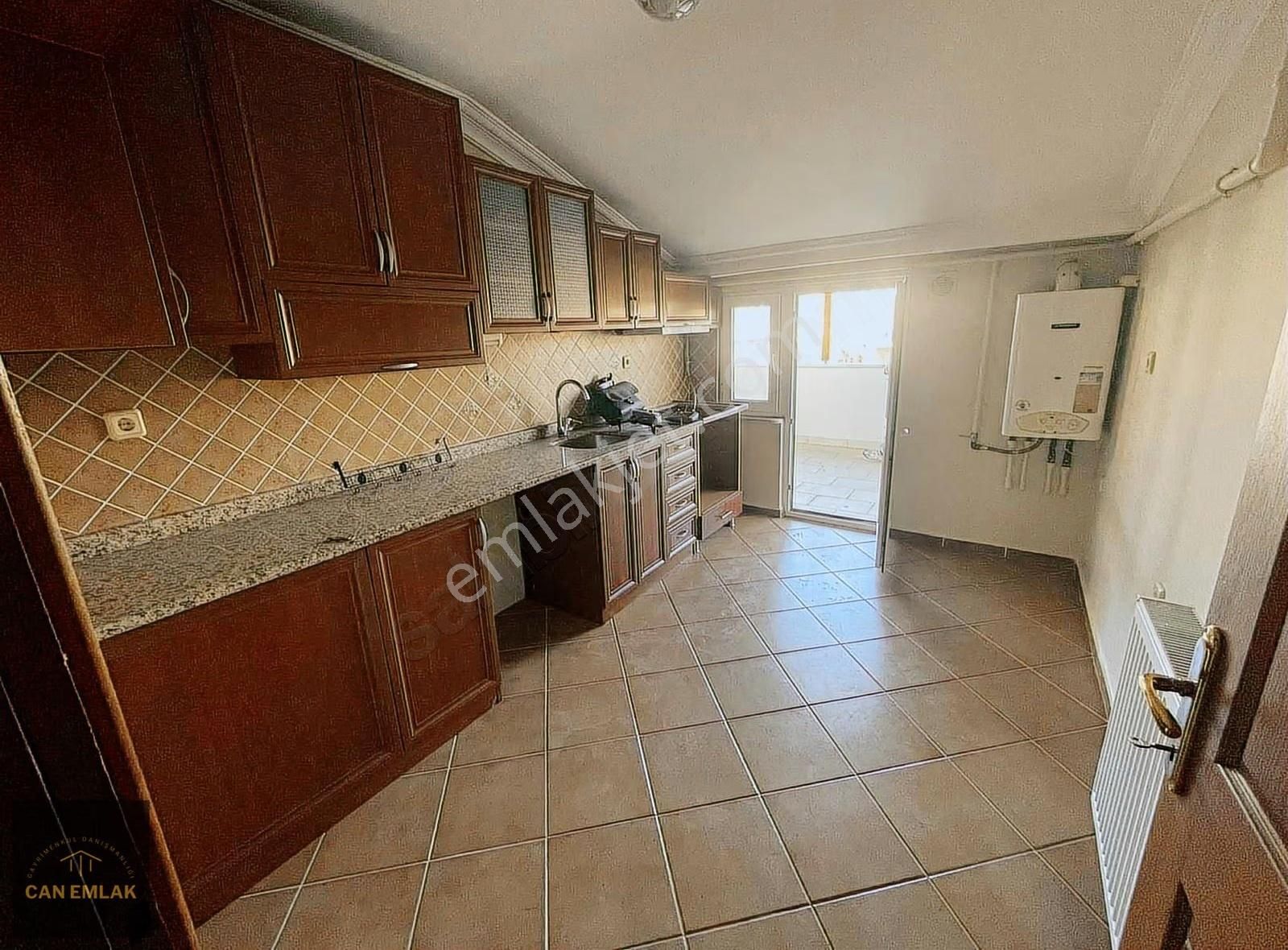 Can Emlak'tan Manzaralı Çatı Katı ... - Görsel 3