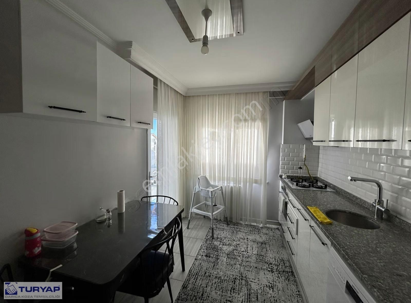 Turyap Koza'dan Bizimköy Evlerinde 5+1 Geniş Çatı Dubleksi - Görsel 3