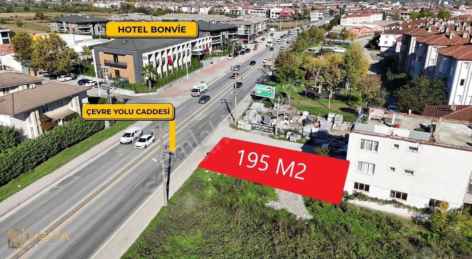 Adapazarı Sakarya Mah. Satılık 195 M2 Ticari+konut Köşe Parsel