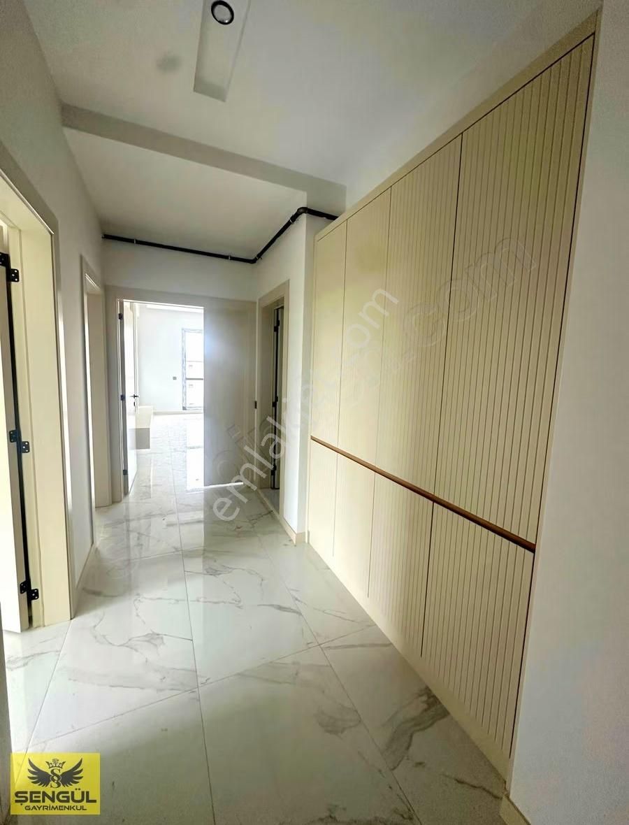 Şengül Gayrimenkul'den Bereketlide Satılık 3+1 Daireler - Görsel 12