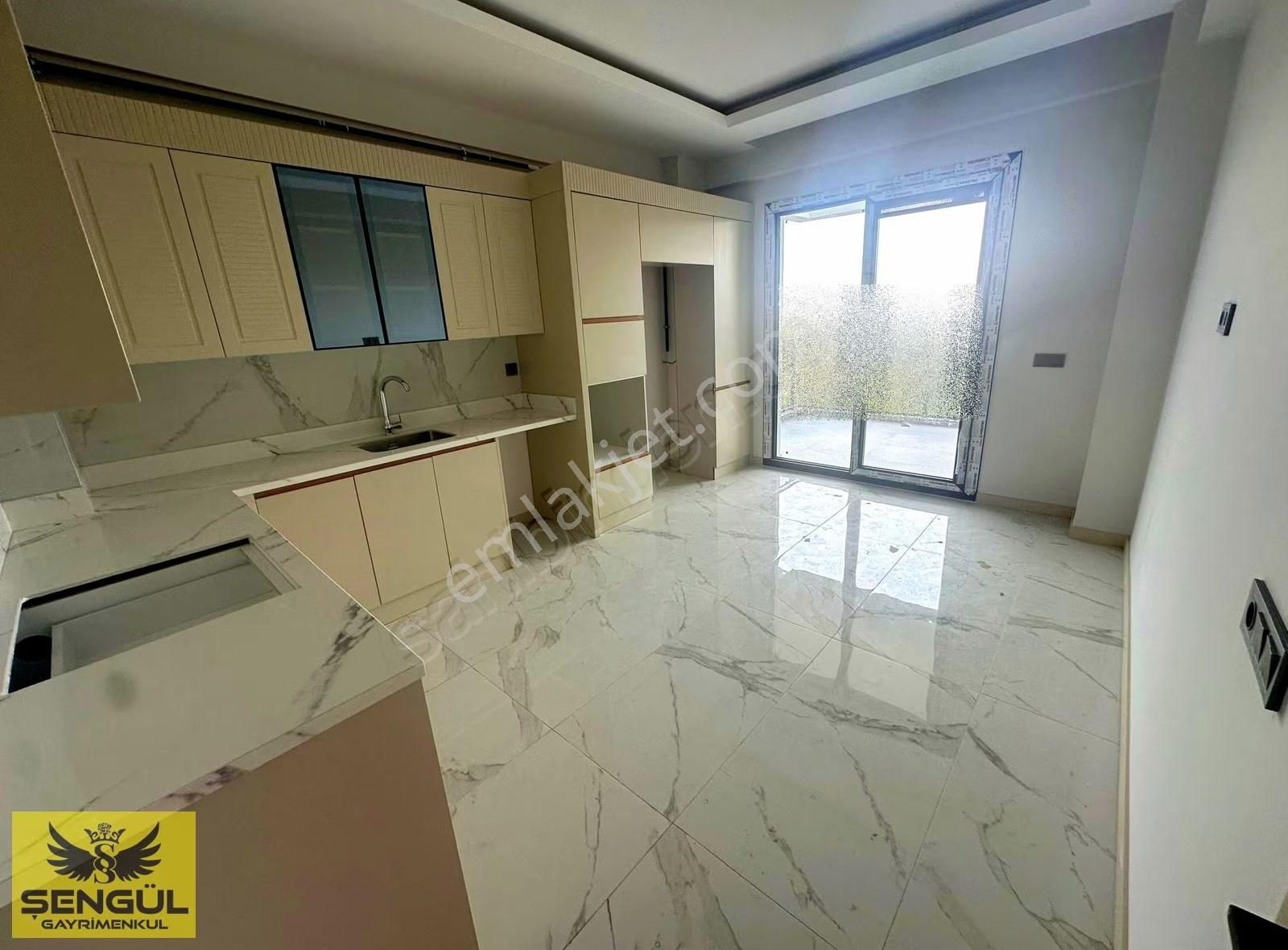 Şengül Gayrimenkul'den Bereketlide Satılık 3+1 Daireler - Görsel 15