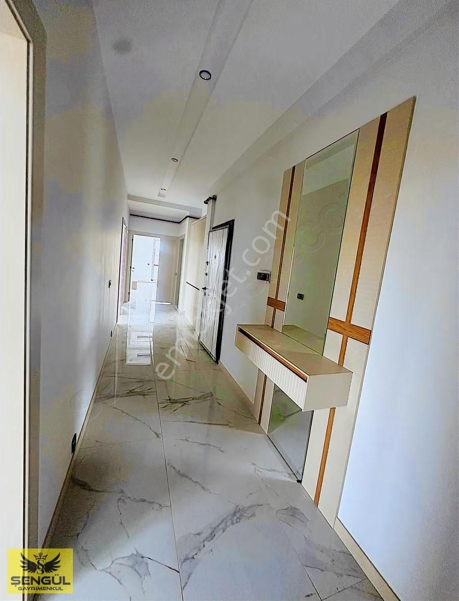 Şengül Gayrimenkul'den Bereketlide Satılık 3+1 Daireler - Görsel 5