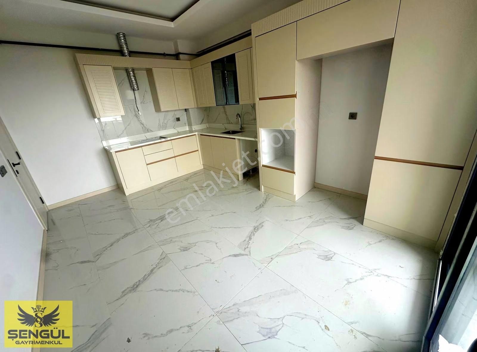 Şengül Gayrimenkul'den Bereketlide Satılık 3+1 Daireler - Görsel 22