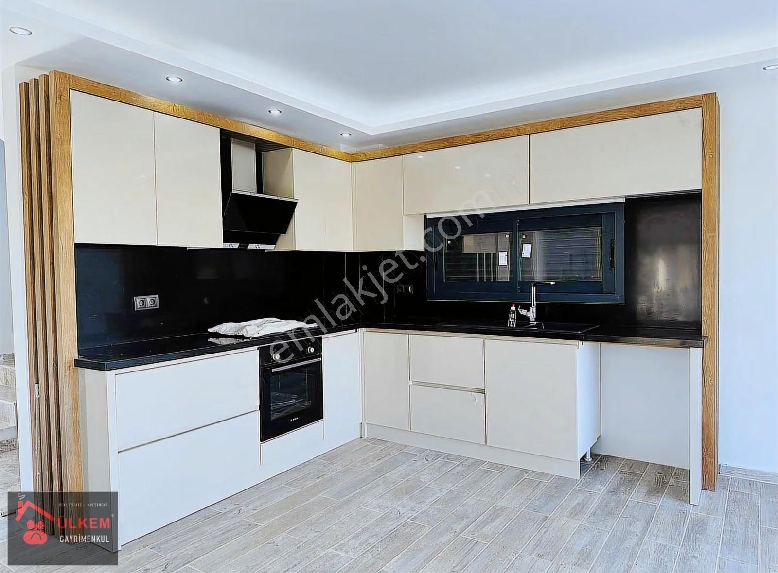 Sevgi Plajına 300m Bağımsız Müstakil 4+1 Geniş Bahçeli Villa - Görsel 2