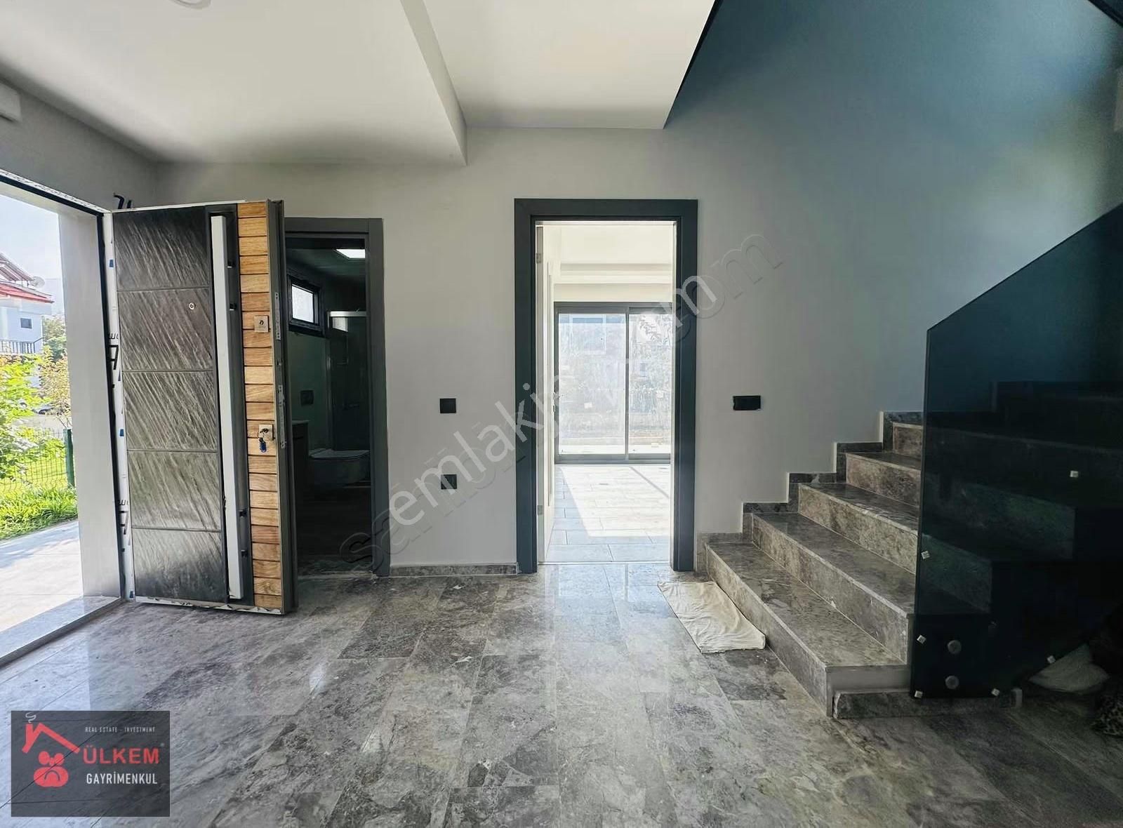 Sevgi Plajına 300m Bağımsız Müstakil 4+1 Geniş Bahçeli Villa - Görsel 23