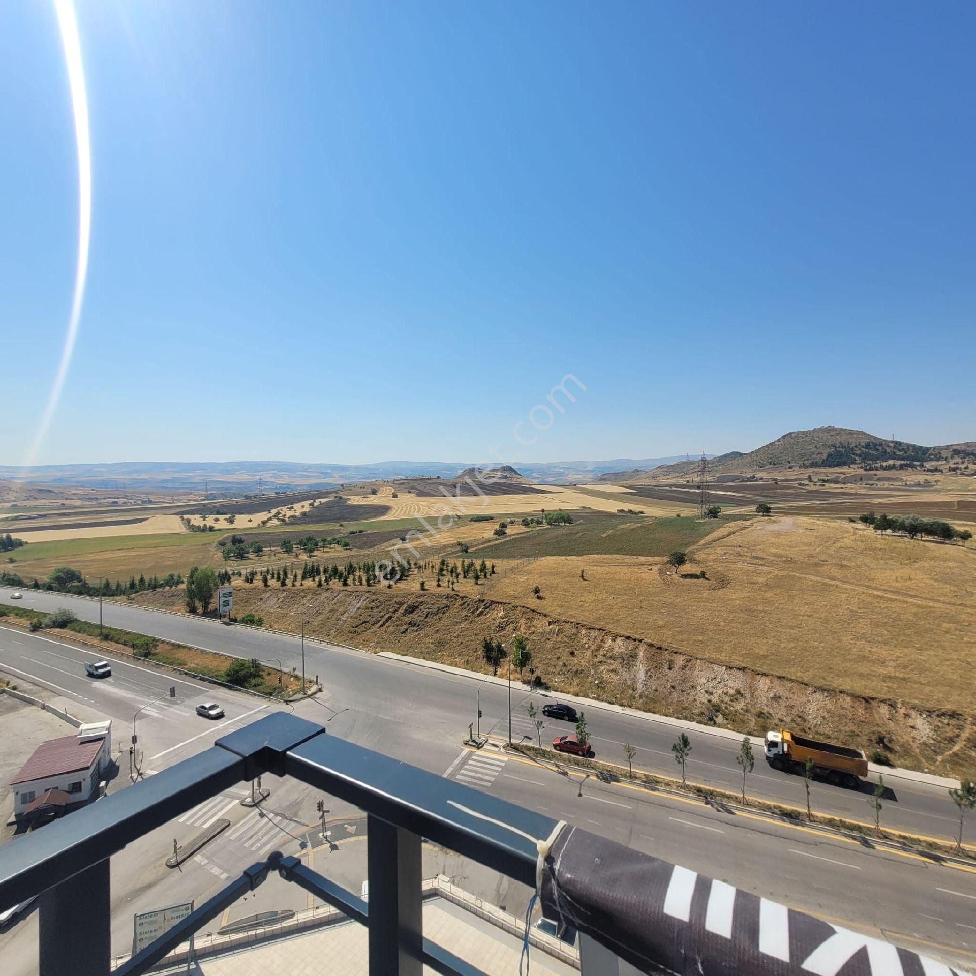 Sahibinden Geniş Teras Mutfaklı Şık Projede 4 + 1 Sıfır Daire - Görsel 19