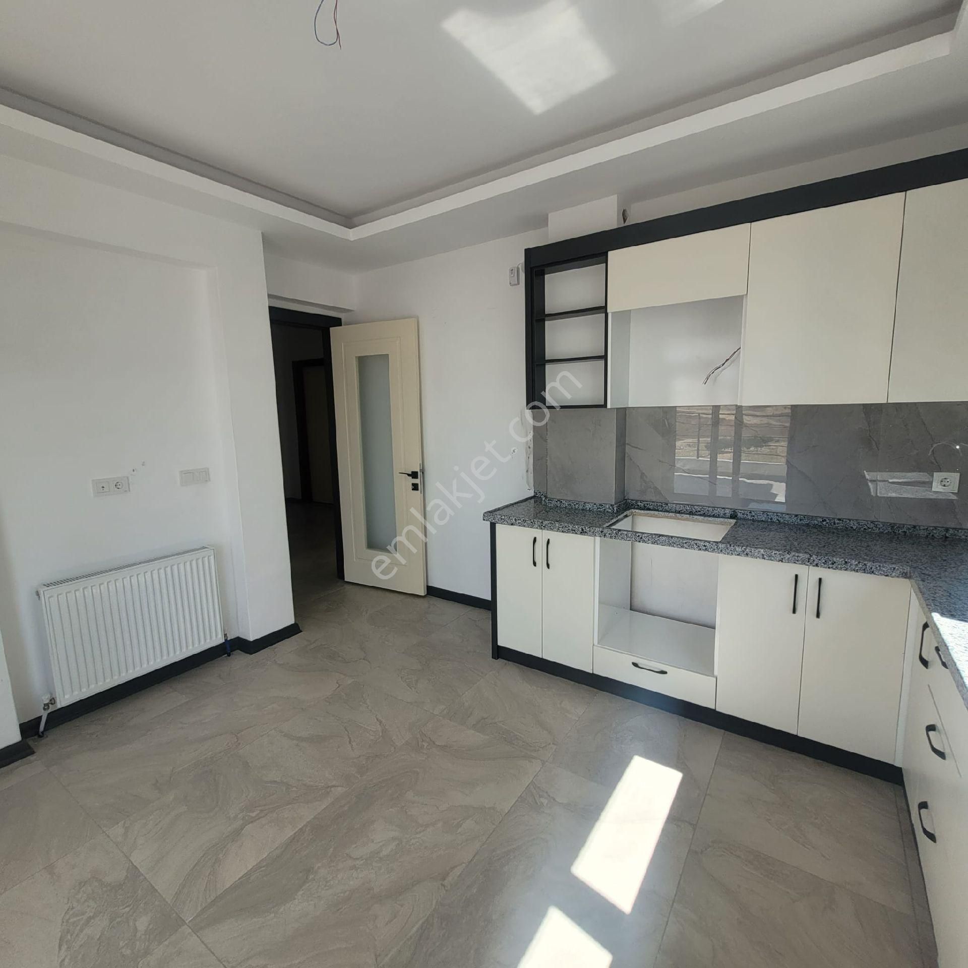 Sahibinden Geniş Teras Mutfaklı Şık Projede 4 + 1 Sıfır Daire - Görsel 16