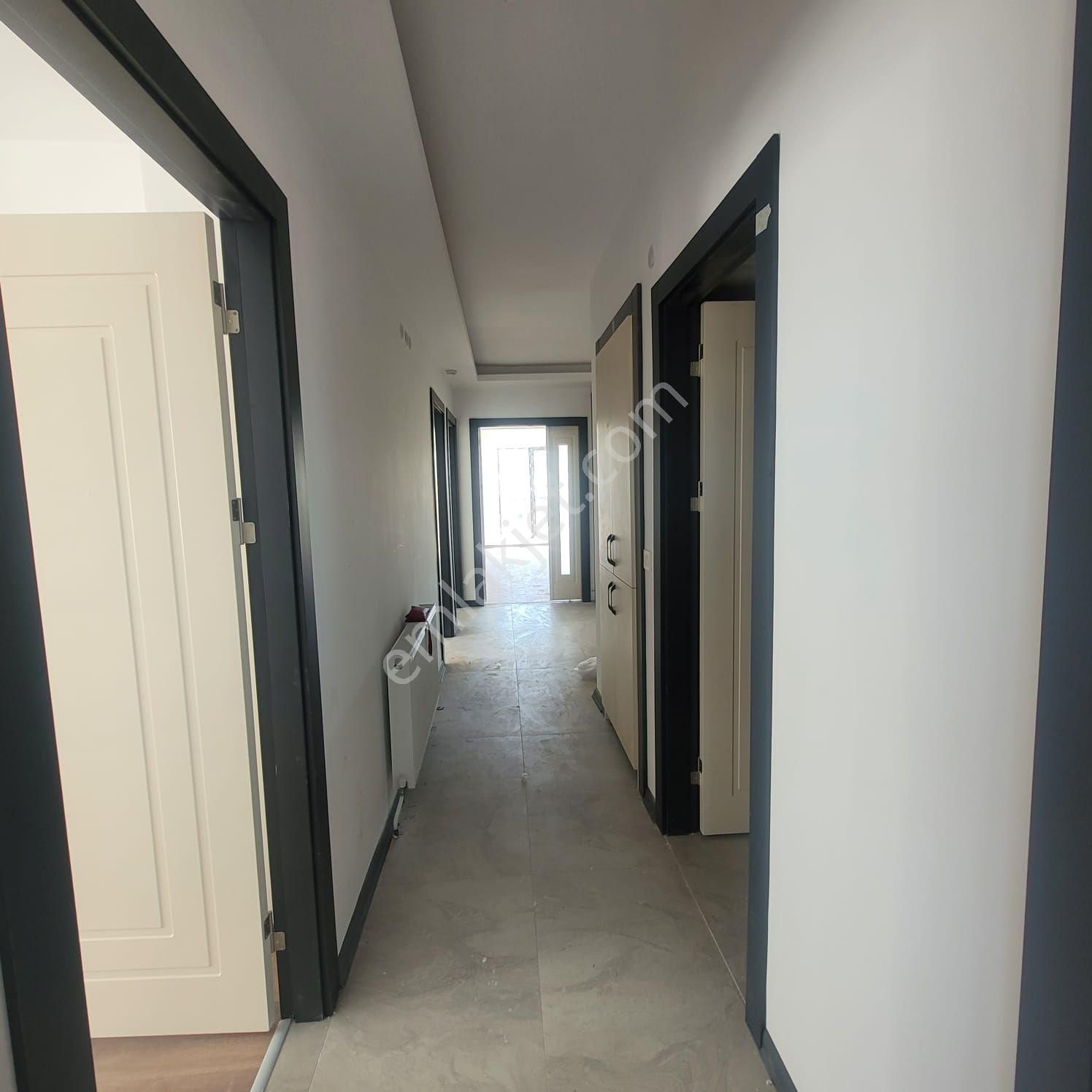 Sahibinden Geniş Teras Mutfaklı Şık Projede 4 + 1 Sıfır Daire - Görsel 13