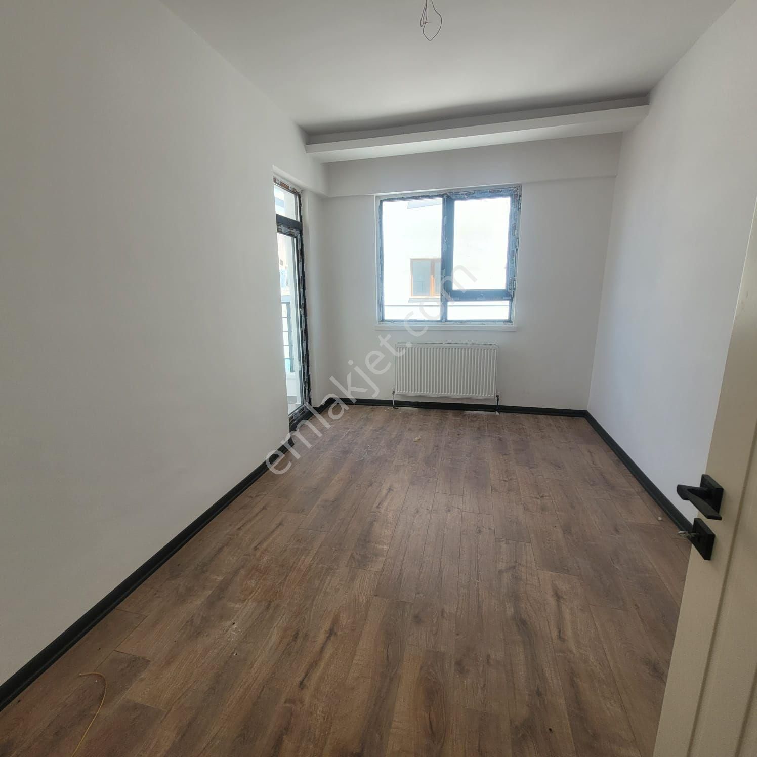 Sahibinden Geniş Teras Mutfaklı Şık Projede 4 + 1 Sıfır Daire - Görsel 12