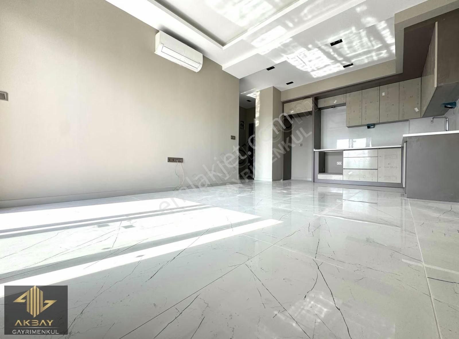 Altıntaş 30luk Yolda Yerden Isıtmalı Havuzlu Site İçi Geniş 1+1