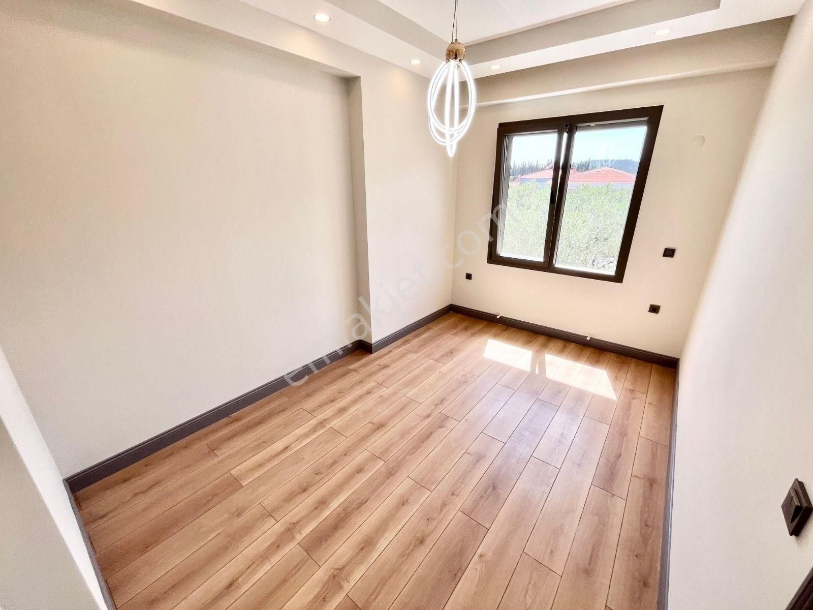 Yüksel'den Güre'de Kazdağları Eteklerinde Tam Bağımsız 4+1 Villa - Görsel 24