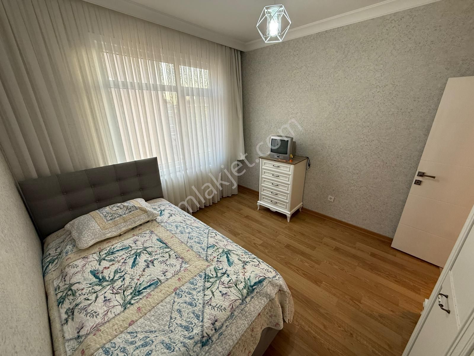 Etlik Mahallesi'nde Cadde Üzerinde Full Yapılı 3+1 Daire! - Görsel 17