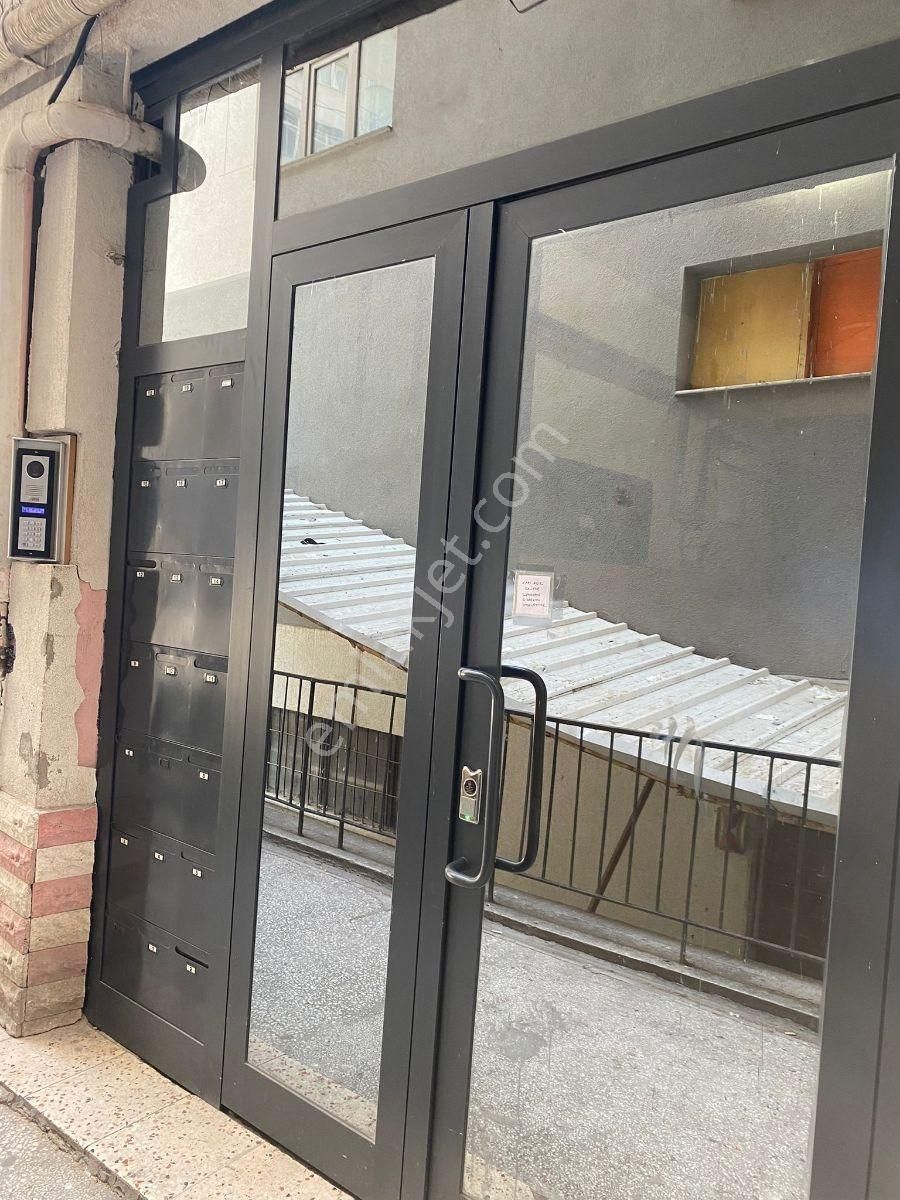 Yeni Adliye Sarayı Karşısı Asansörlü Yapılı 3. Kat 3+1 Kiralık - Görsel 24