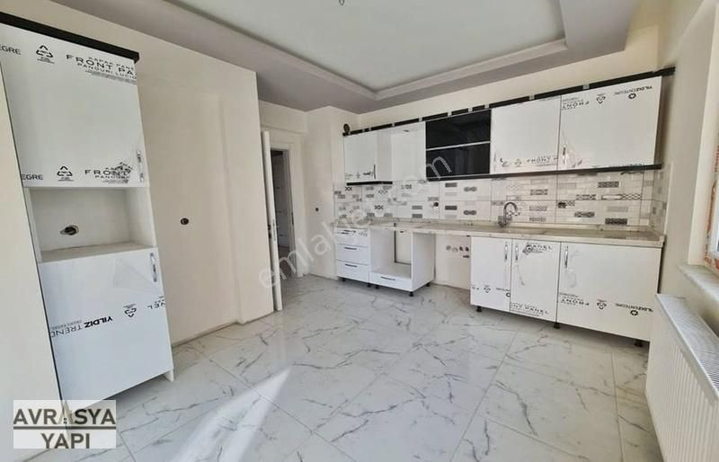 Kod 3405 Taşdelen Mah. Oturuma Uygun Merkezi Konumda 2+1 - Görsel 8