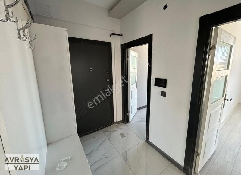 Kod 3195 Mevlana Mah. Geniş Aileye Uygun 2+1 Ara Kat