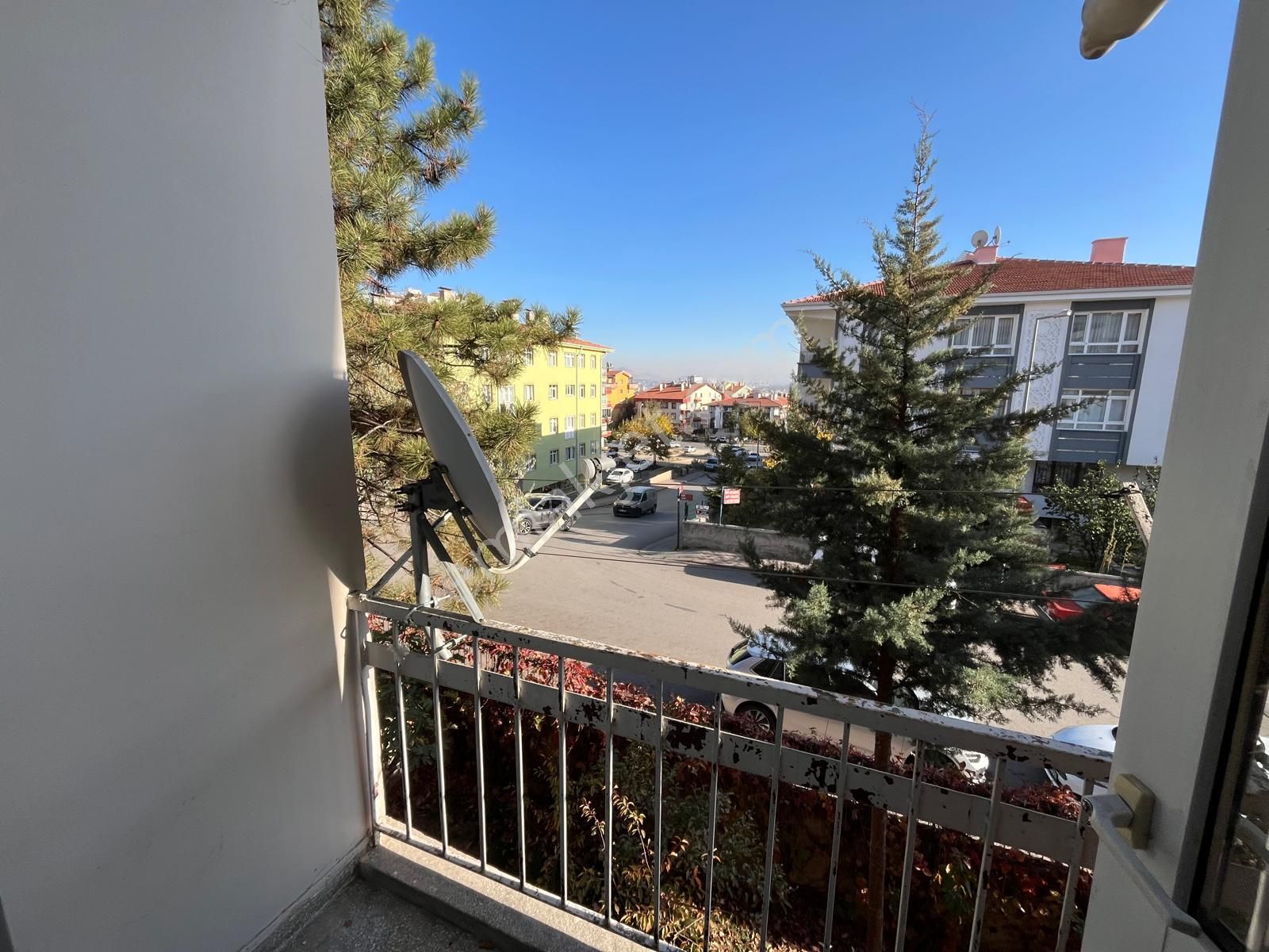 Ayvalı Caddesi Yakını Katta 3+1 Kiralık Daire - Görsel 23