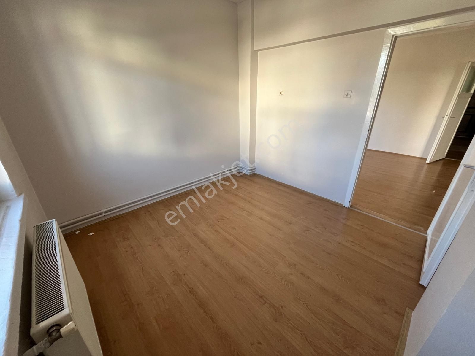 Ayvalı Caddesi Yakını Katta 3+1 Kiralık Daire - Görsel 17