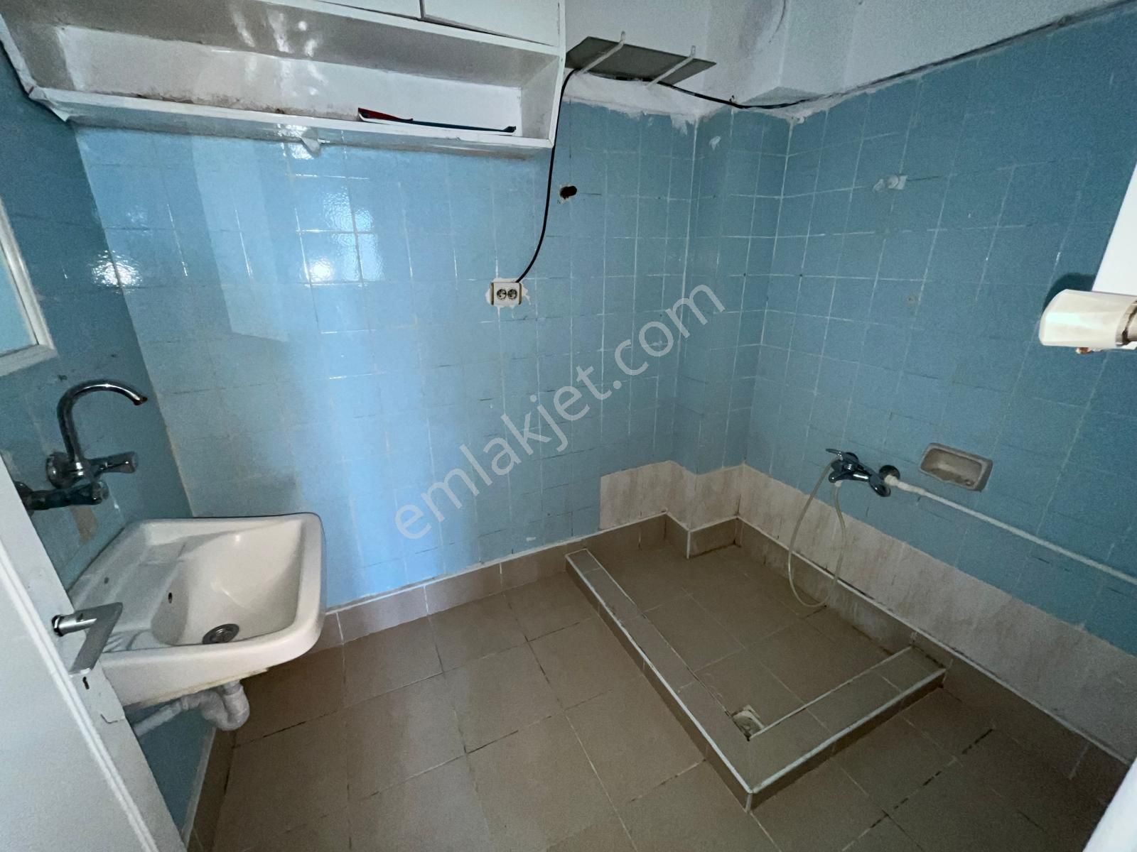 Ayvalı Caddesi Yakını Katta 3+1 Kiralık Daire - Görsel 22