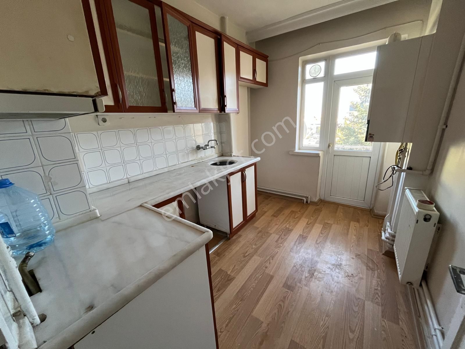 Ayvalı Caddesi Yakını Katta 3+1 Kiralık Daire - Görsel 4