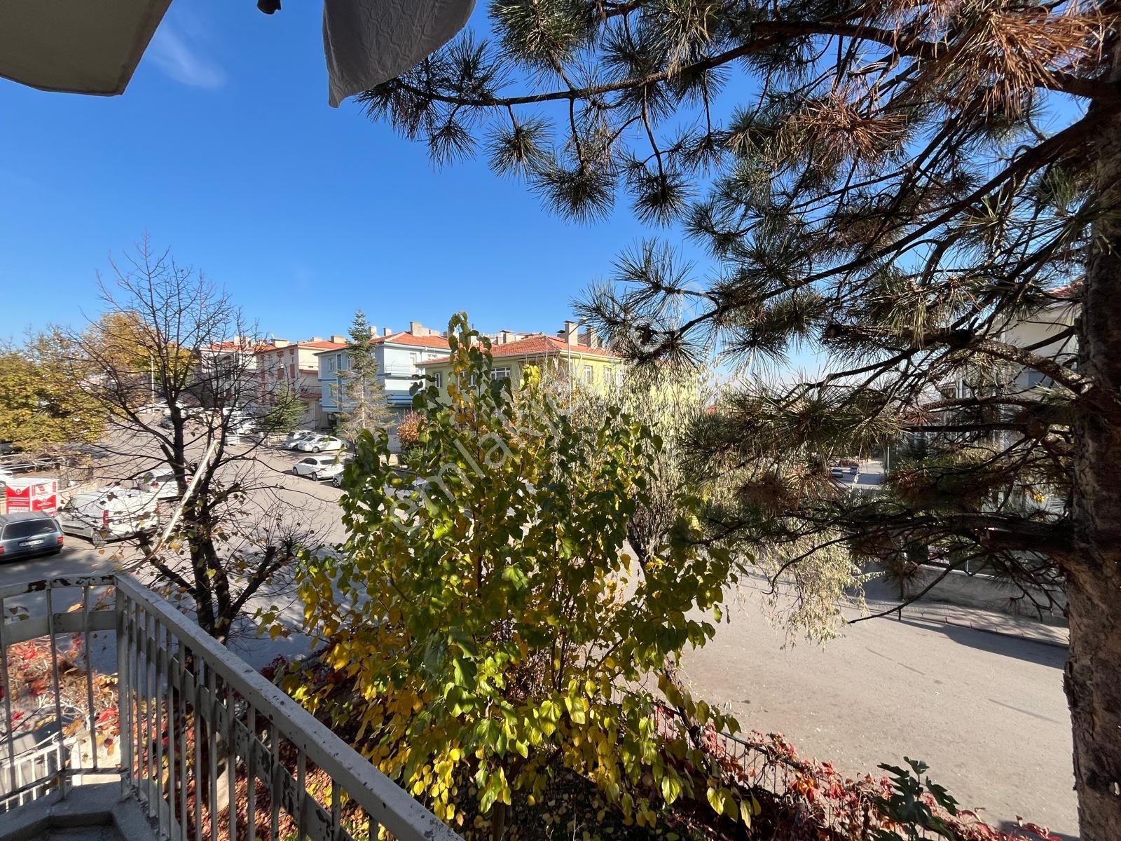 Ayvalı Caddesi Yakını Katta 3+1 Kiralık Daire - Görsel 9