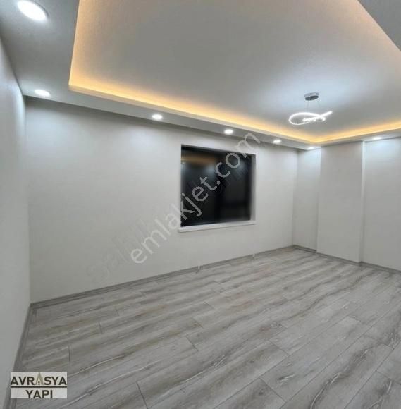 Kod 3196 Yenidoğan Mah. Oturuma Hazır Lüks Geniş 2+1 Ara Kat - Görsel 4