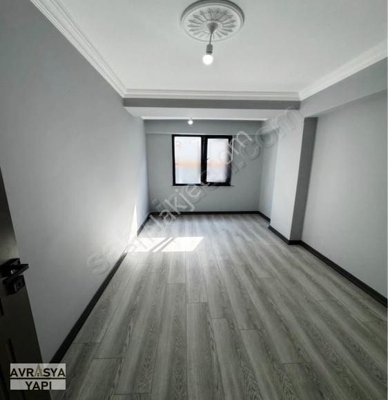 Kod 3407 Safa Mah. Caddeye Cephe Geniş 2+1 Ara Kat - Görsel 8