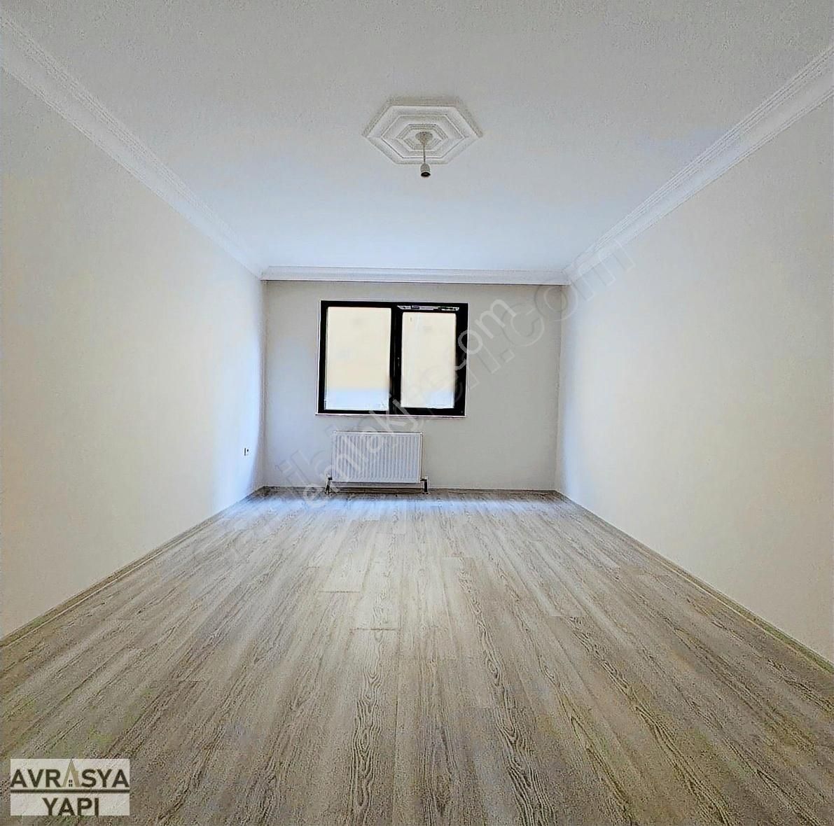 Kod 5287 Merve Mah. Caddeye Cephe Geniş Çift Balkonlu 2+1 Arakat - Görsel 14