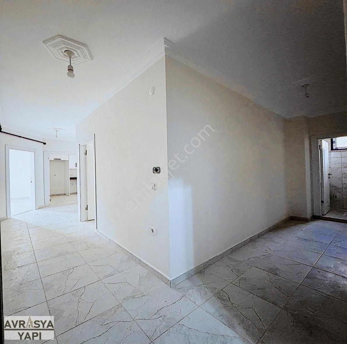 Kod 5287 Merve Mah. Caddeye Cephe Geniş Çift Balkonlu 2+1 Arakat - Görsel 10