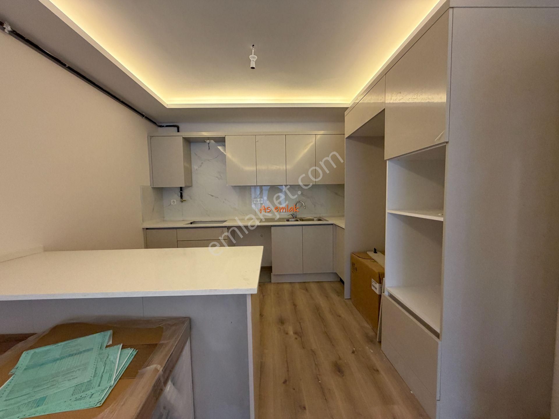 As Emlak Tan 1+1 Altunizade Ay Konakları Otoparklı Teraslı Giriş Daire - Görsel 10