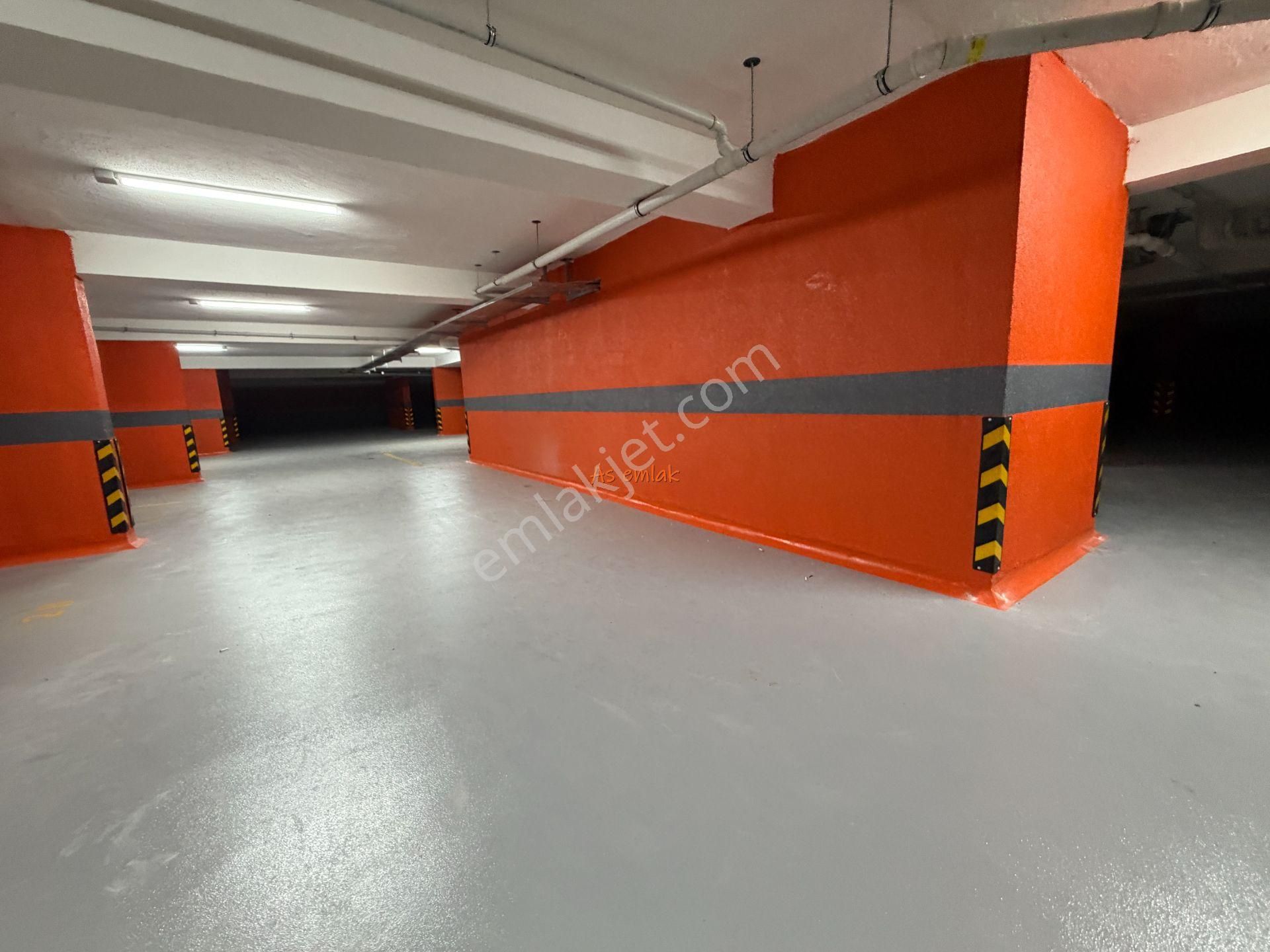 As Emlak Tan 1+1 Altunizade Ay Konakları Otoparklı Teraslı Giriş Daire - Görsel 6