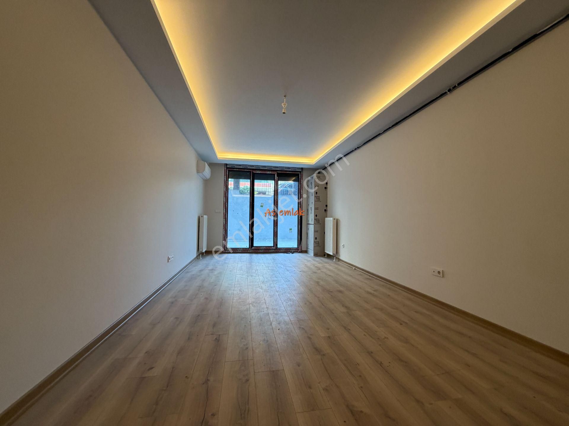 As Emlak Tan 1+1 Altunizade Ay Konakları Otoparklı Teraslı Giriş Daire - Görsel 8