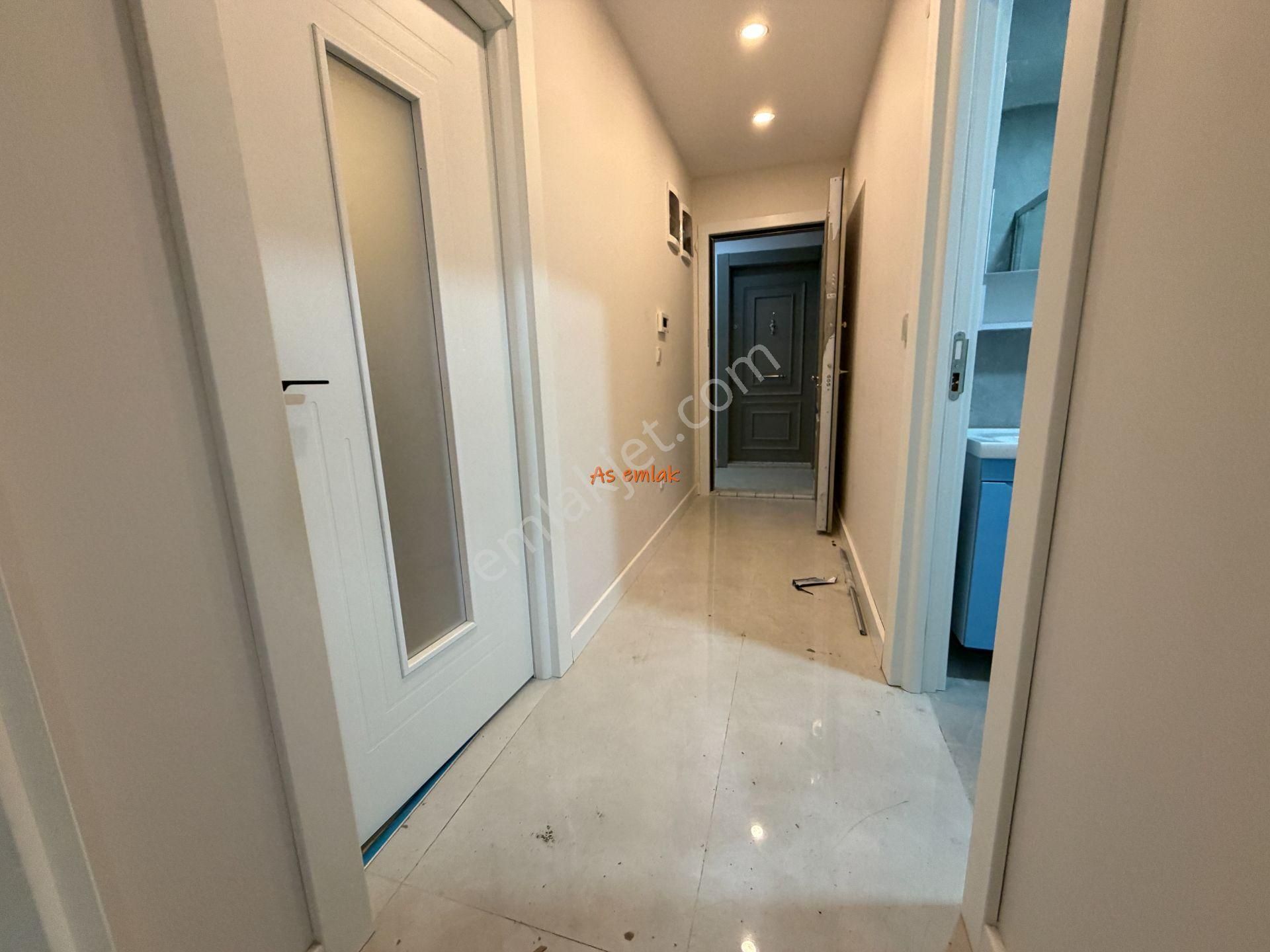 As Emlak Tan 1+1 Altunizade Ay Konakları Otoparklı Teraslı Giriş Daire - Görsel 15