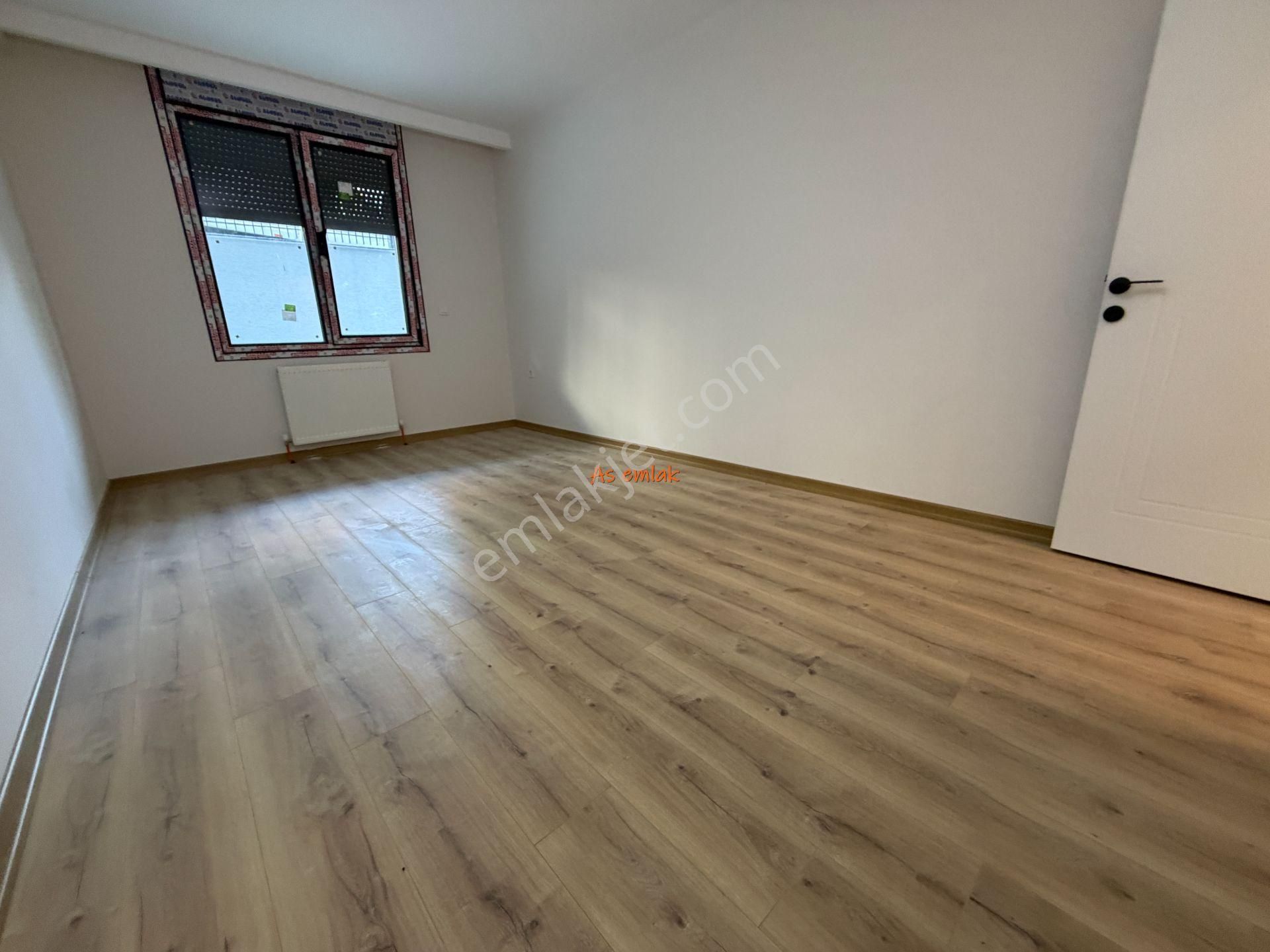 As Emlak Tan 1+1 Altunizade Ay Konakları Otoparklı Teraslı Giriş Daire - Görsel 16