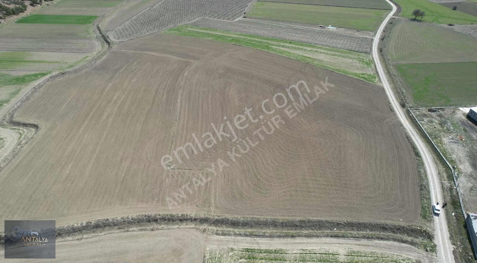 Burdur Bucak Gündoğdu Köyünde Çiftlik Yapmaya Müsait Arazi - Görsel 2