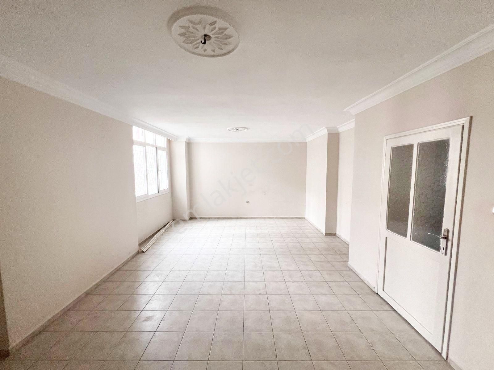 Mavi_bulv._groseri_civarı_site_içerisinde_çok_geniş_kaçmaz_fırsat - Görsel 12