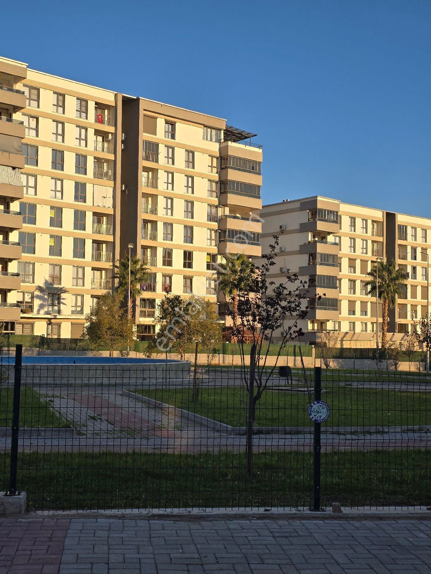 Nazilli Devlet Hastanesine Çok Yakın, Yüzme Havuzlu, Tenis Kortlu, Site İçinde