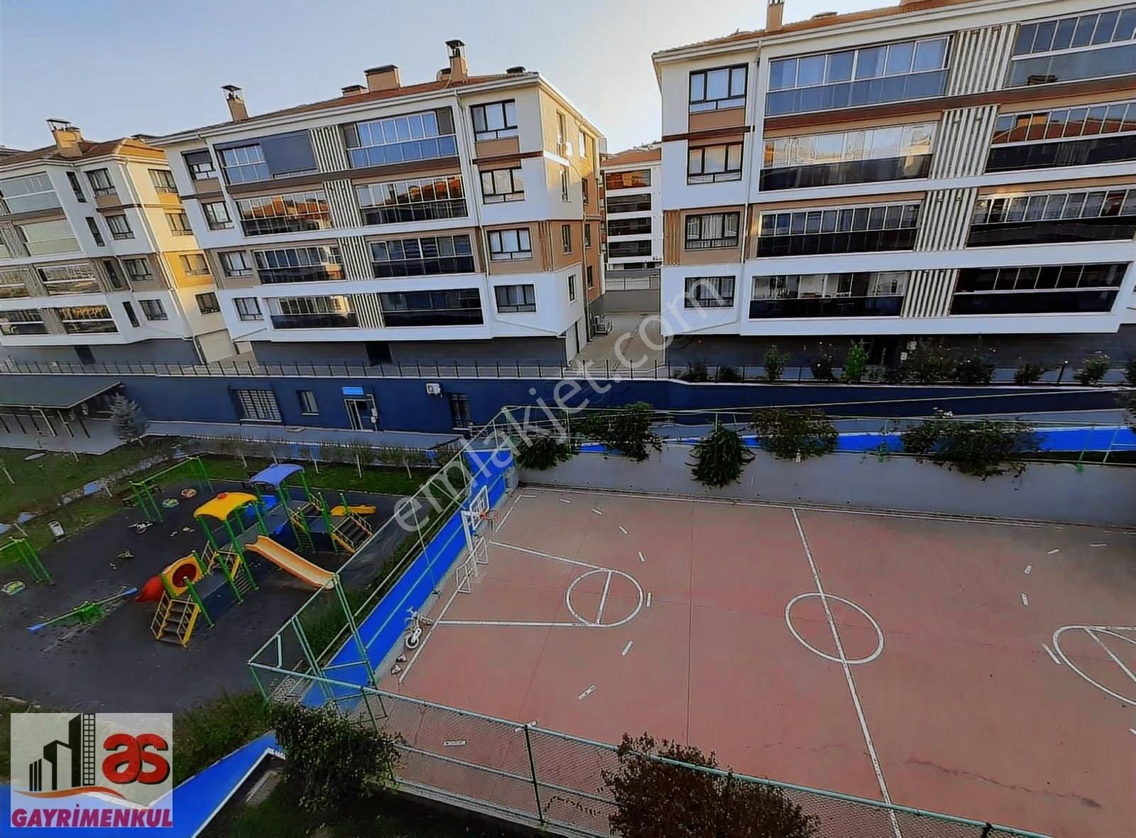 As Emlak Vadişehirde Kombili Özel Garajlı Balkonlu Asansörlü 3+1