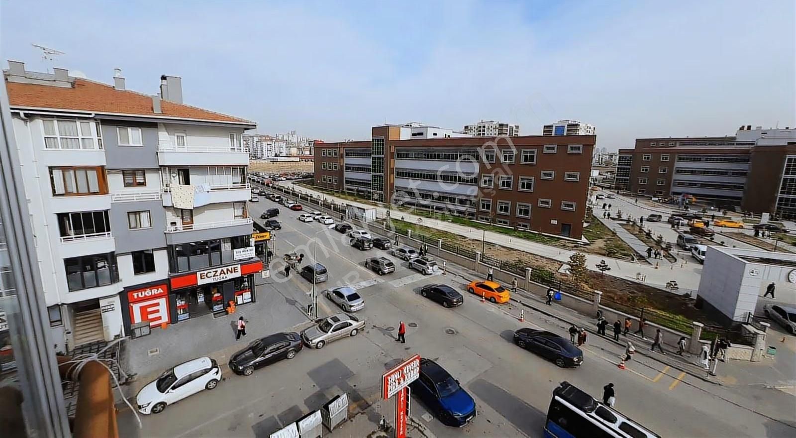 Hastane Ve Metro Karsısında Komple Yapılı Kıralık Asansorlu 3+1 - Görsel 6