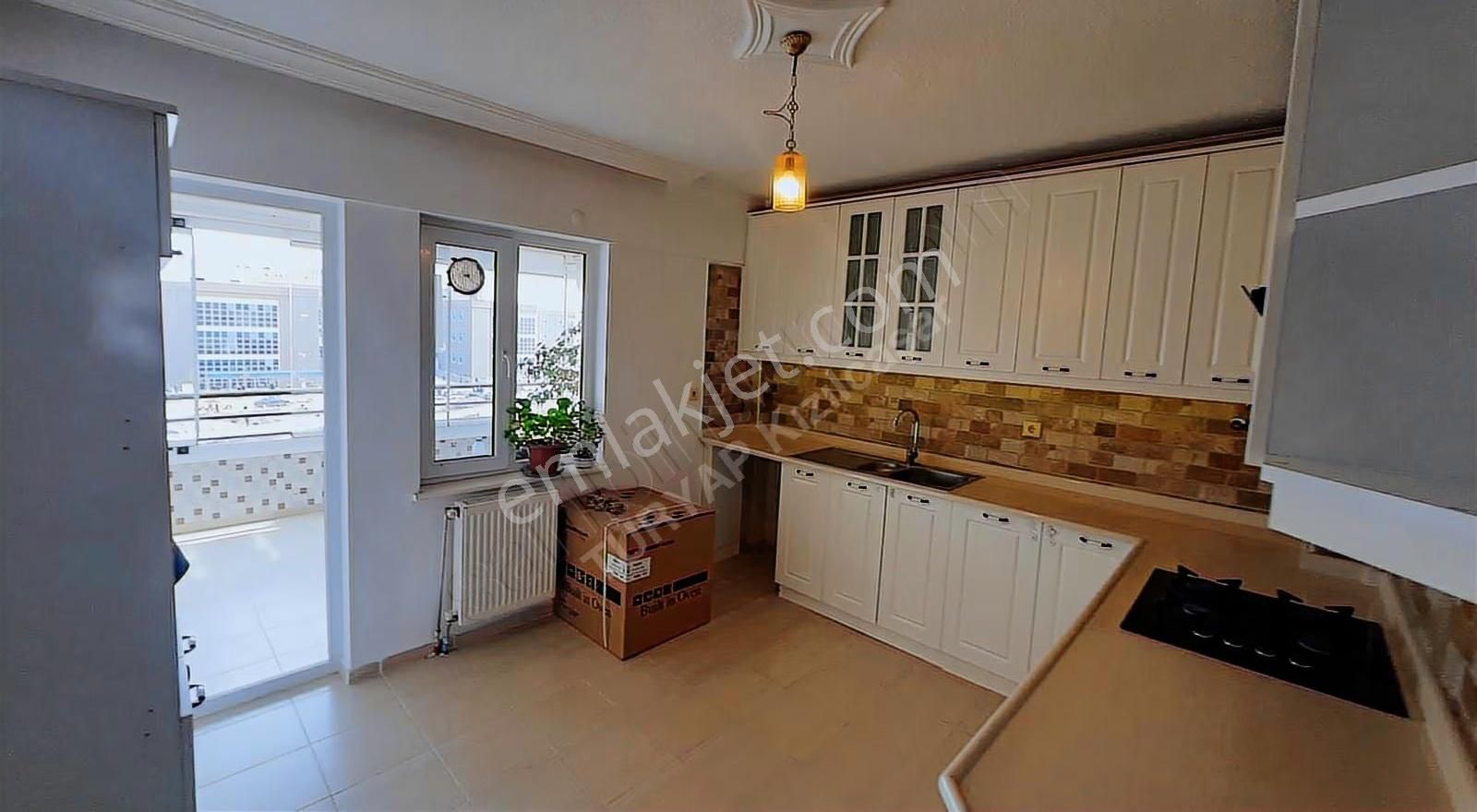 Hastane Ve Metro Karsısında Komple Yapılı Kıralık Asansorlu 3+1 - Görsel 21