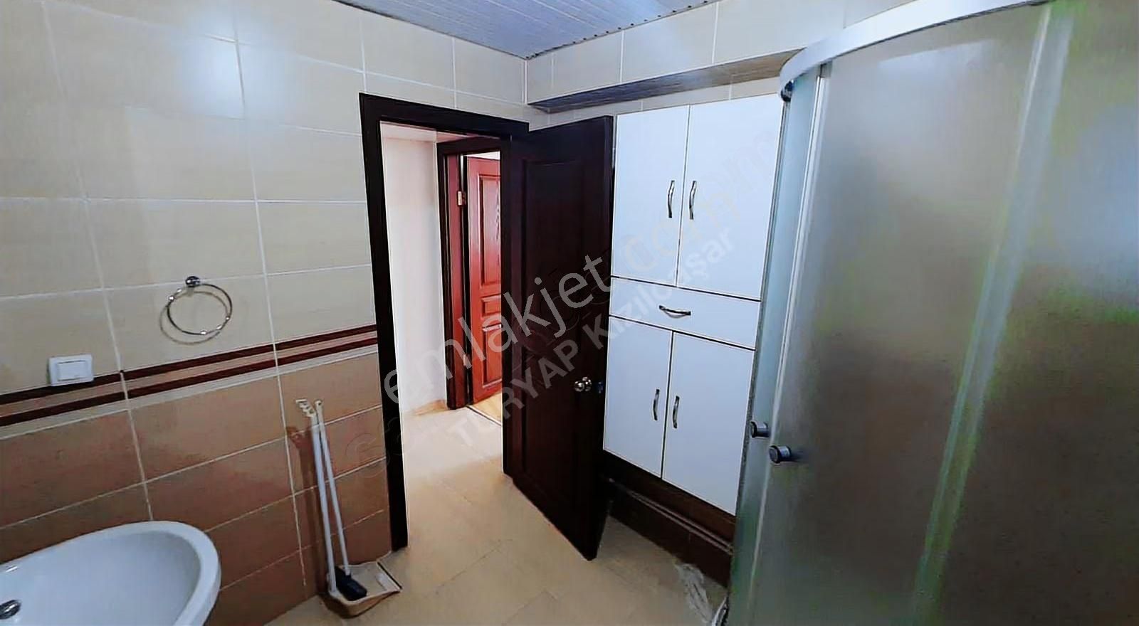 Hastane Ve Metro Karsısında Komple Yapılı Kıralık Asansorlu 3+1 - Görsel 4