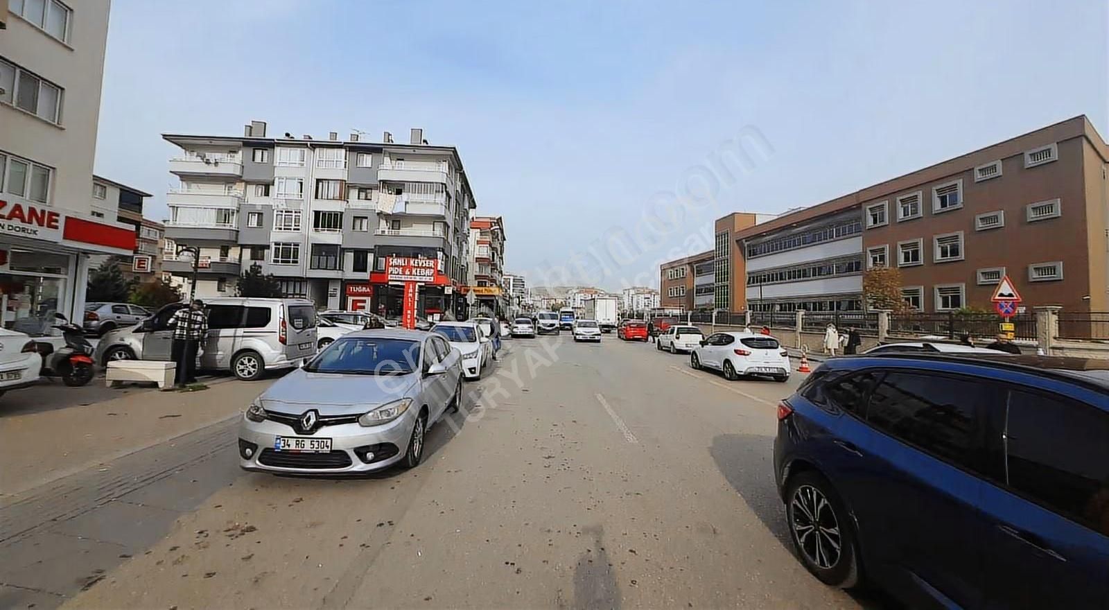 Hastane Ve Metro Karsısında Komple Yapılı Kıralık Asansorlu 3+1 - Görsel 5